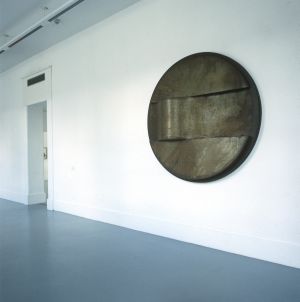 Grenville Davey, Fat Edge, 1989, rusted steel, 183 x 31.5 cm (diameter), Collection Irish Museum of Modern Art