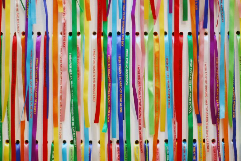 Rivane Neuenschwander, I Wish Your Wish, 2003, Silkscreen on fabric ribbons, Dimensions variable, Detail, Miami Art Museum, Miami, Florida, EUA / USA, Photo by Chocolate Milk, Photography, Courtesy the artist, Fortes Vilaça Gallery, São Paulo; Stephen Friedman Gallery, London; Tanya Bonakdar Gallery, New York. Collection Thyssen-Bornemisza Contemporary Art Foundation, Viena; Juan e [and] Patricia Vergez, Argentina