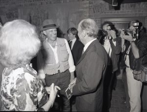 Joseph Beuys and President Patrick J. Hillery, Rosc ’84 Photo: Irish Photo Archive www.irishphotoarchive.ie