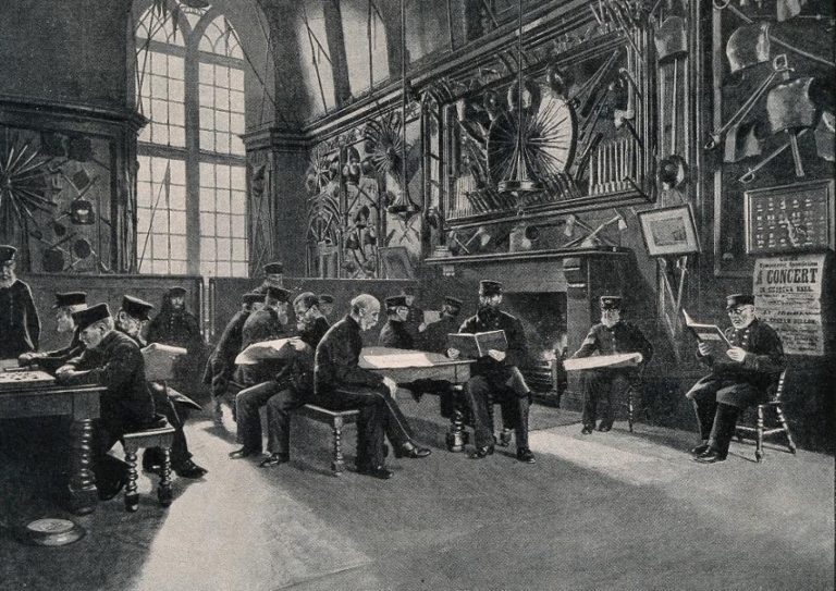 Gallery thumbnail. [Pensioners in the Great Hall, Army and Navy Illustrated]