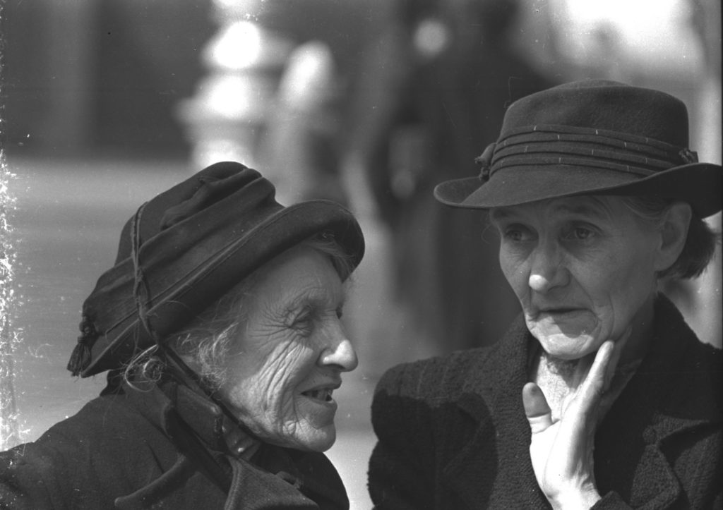 Artwork: Two Women, Parnell Street