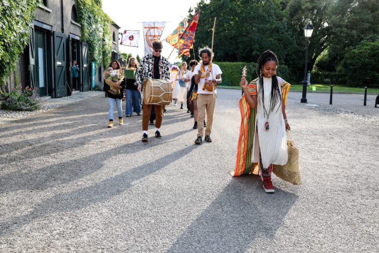 Gallery thumbnail. Thais Muniz, IMMA Outdoors workshop & performance. Photo Credit: Pati Guimaraes